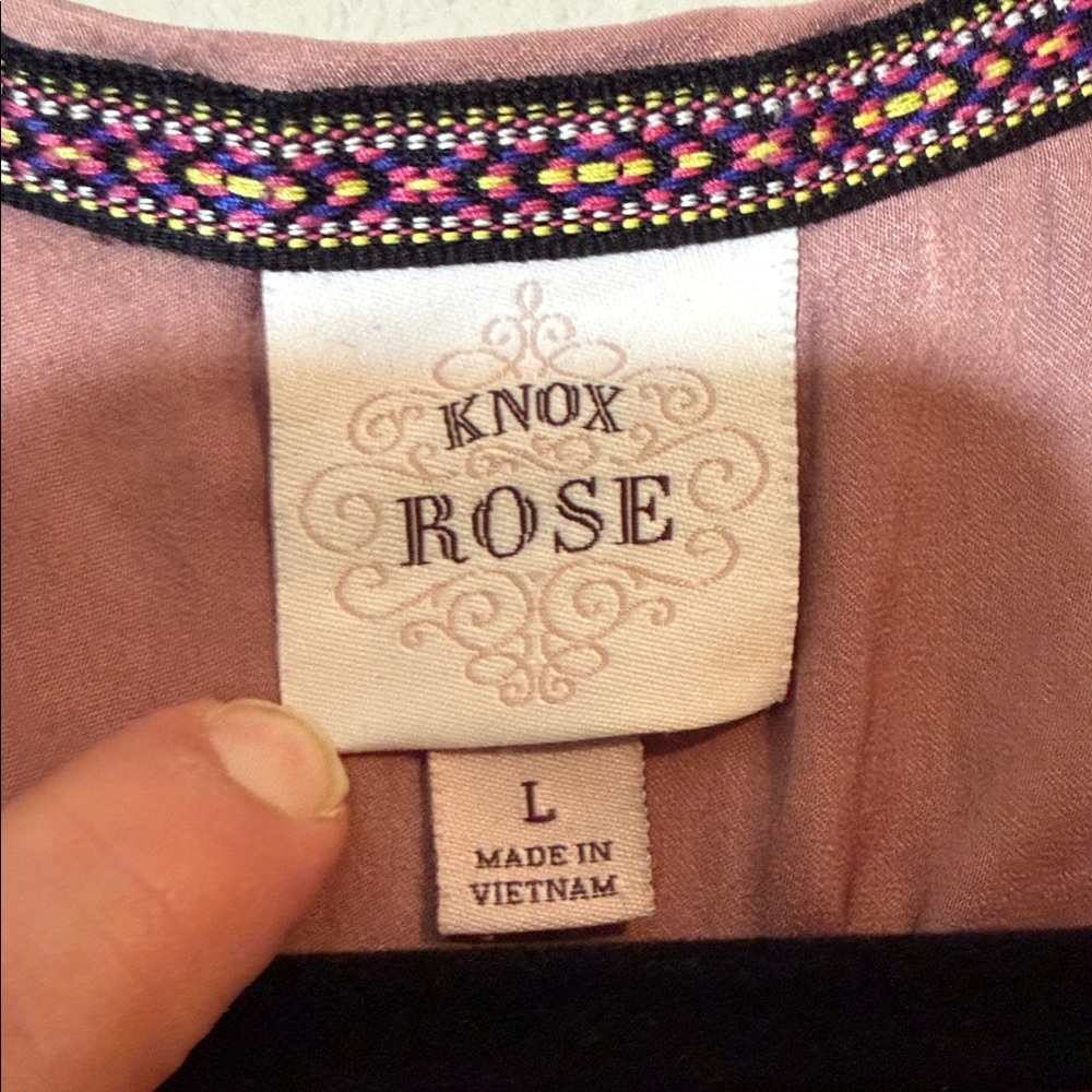 Knox Rose Dusty Pink V-Neck Blouse, silky polyester, size L - Picture 6 of 10
